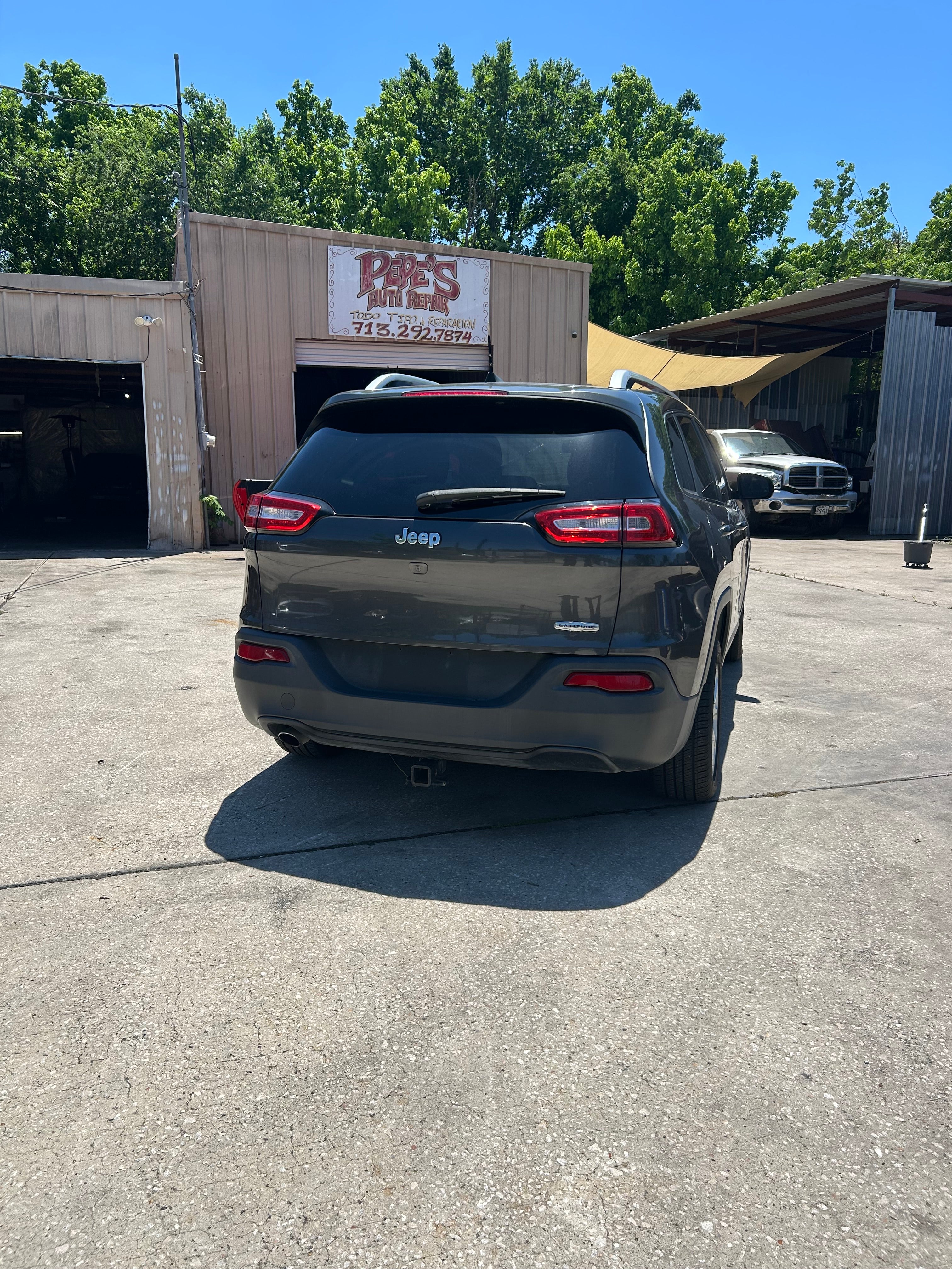 2016 Jeep Cherokee Altitude Sport Utility