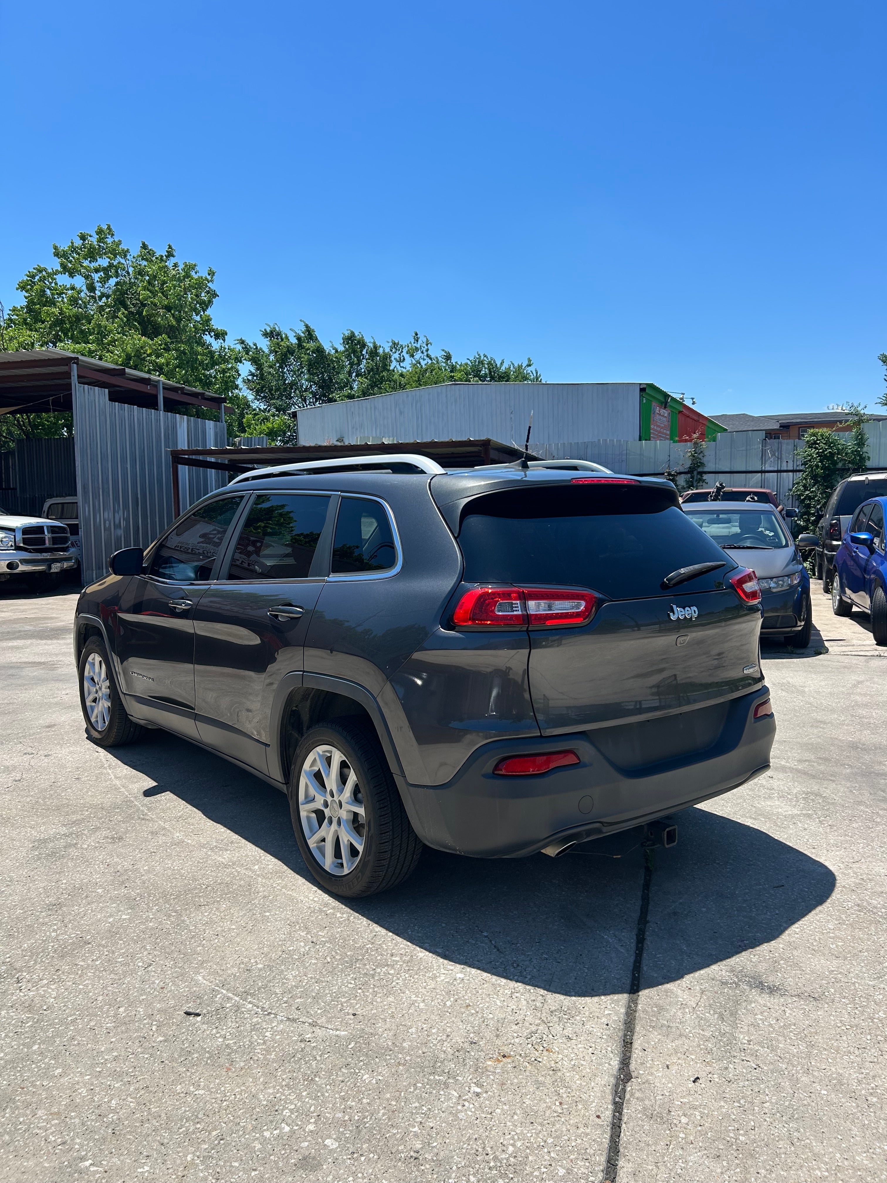 2016 Jeep Cherokee Altitude Sport Utility