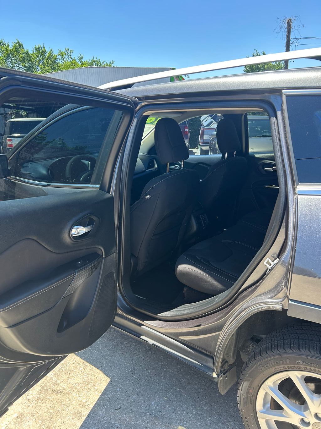 2016 Jeep Cherokee Altitude Sport Utility